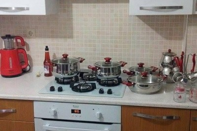 Pembe renk ve sadeliğin resmi